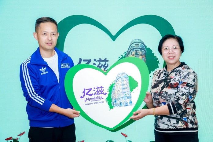 億滋中國與社區(qū)結(jié)成環(huán)保搭子，科普可回收餅干薄膜包裝知識