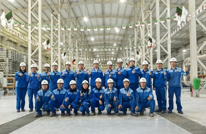 阿爾及利亞總統(tǒng)親臨奧蘭海水淡化項目，見證“海上水庫”惠澤民生