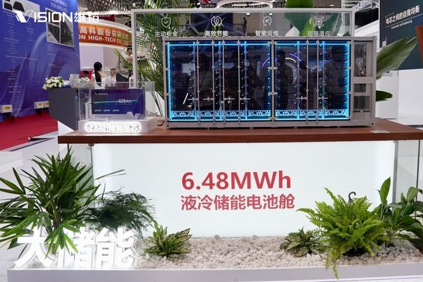 固態(tài)電池首次揭曉！雄韜股份新品亮相CIBF2025